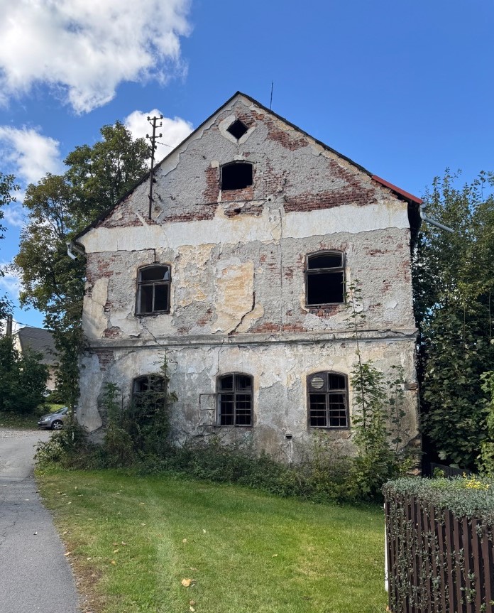 Velký historický dům 7+1 (300 m2), Janovice u Rýmařova