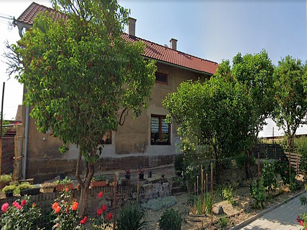 RD se zahradou (150 m2),Hobšovice, Kladno