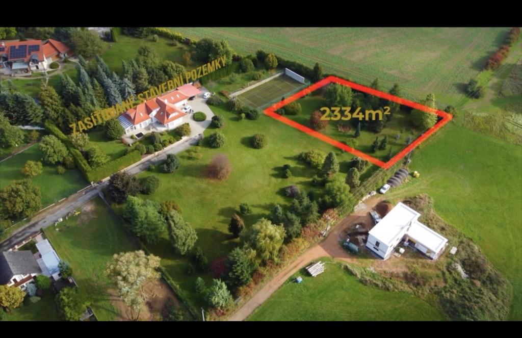 Pozemkem k výstavbě rodinného domu 2349 m2, Hosov – Jihlava