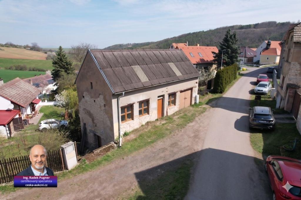 Rodinný dům, Ročov – Břínkov, okr. Louny   