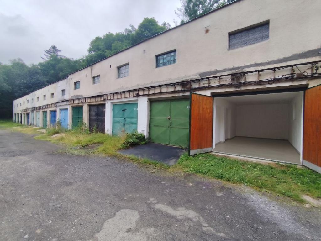 Garáž (18 m2), Chomutov, okr. Chomutov 